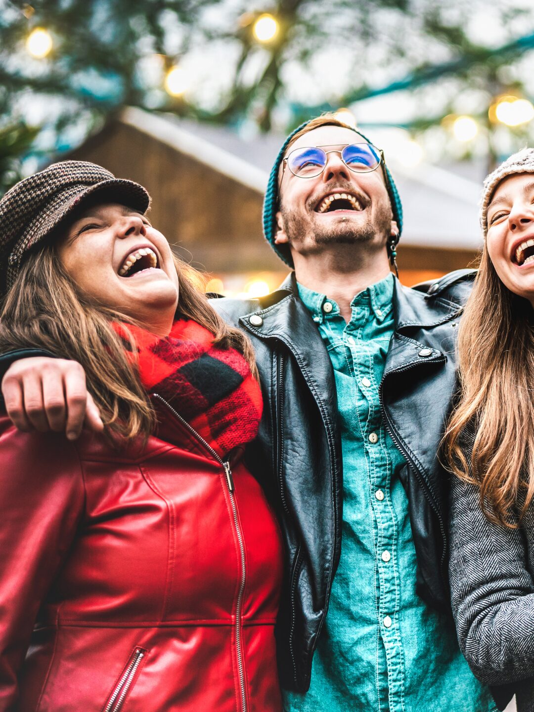 Community Viaggio musicale  – gruppo di amici al festiva